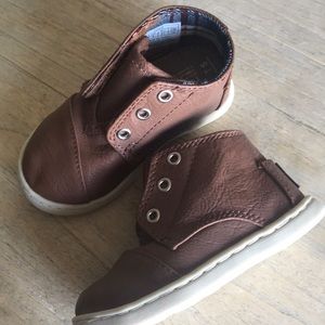 Toms paseo boots leather like brown size 5